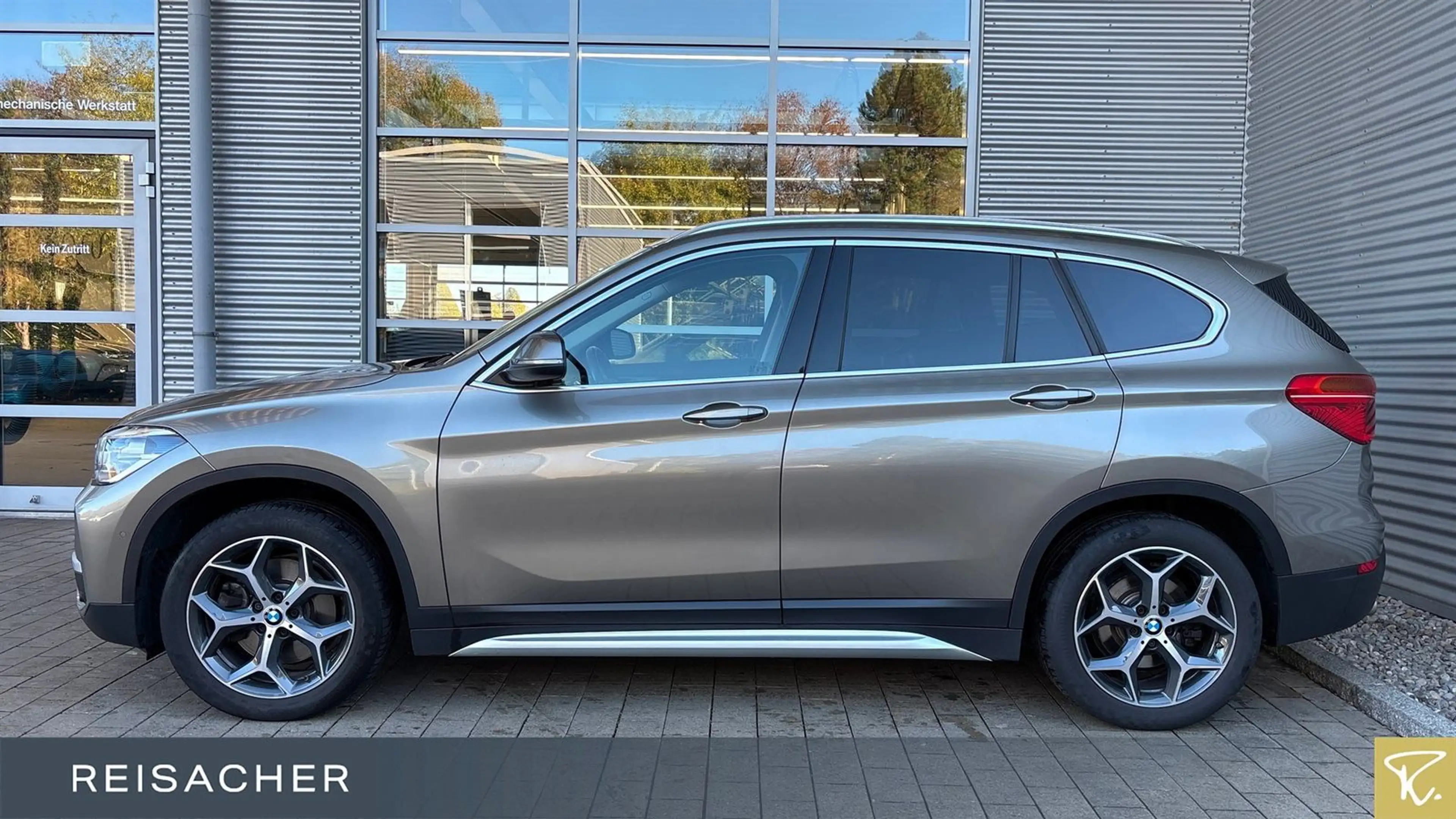 BMW X1 xDrive 20i A xLine,Navi,LED,AHK,KlimaA,8fach — photo 4