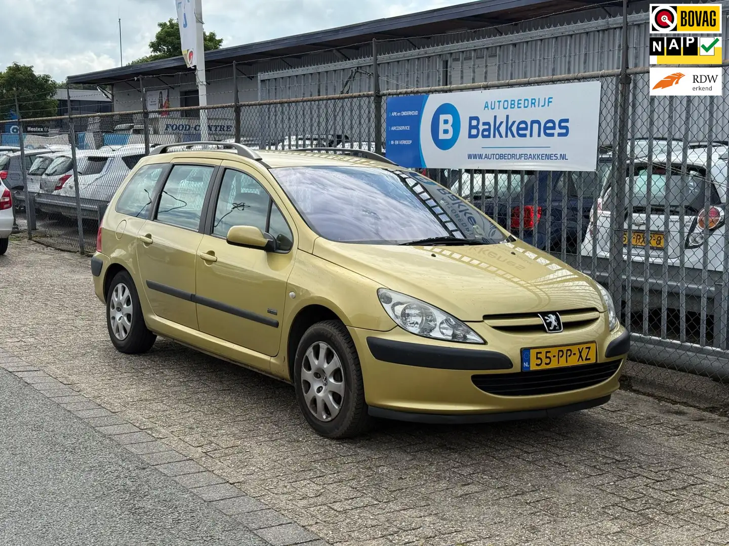 Peugeot 307 Break 1.6-16V Navtech Amarillo - 1