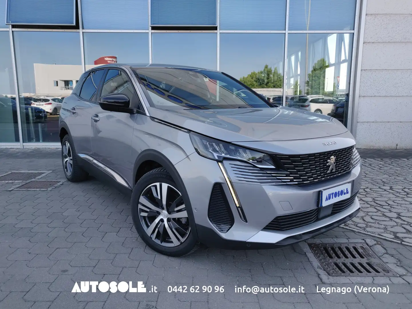Peugeot 3008 3008 1.5 BlueHDI Allure Automatica - 1