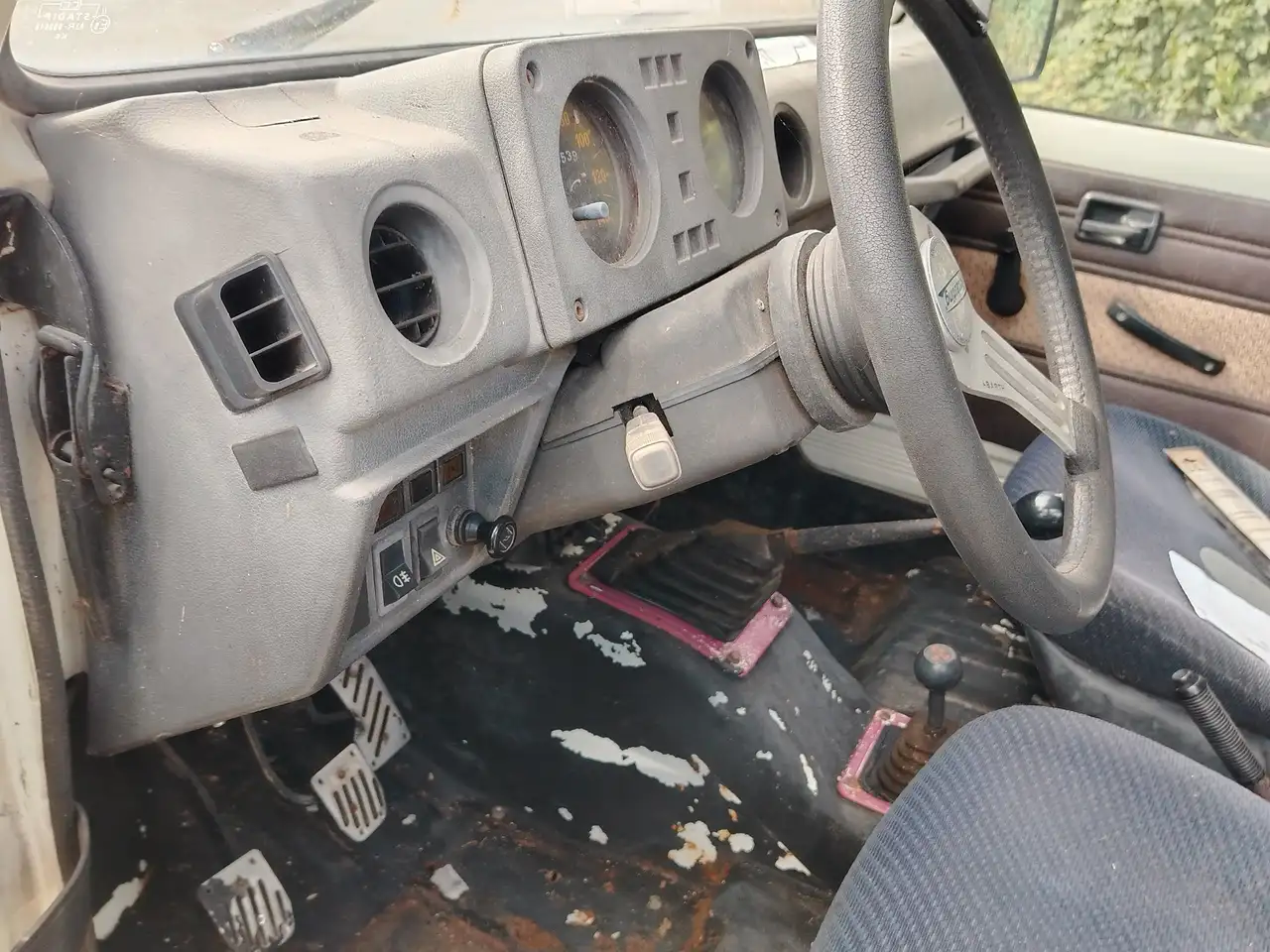 Suzuki Santana sj410j, foto 4