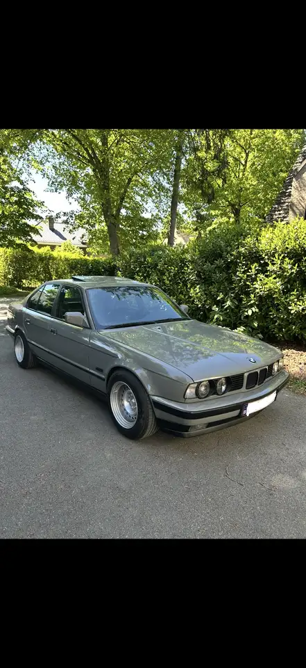 BMW 520 🏁 BMW E34 520i – 1990 – Liefhebberswagen, foto 2