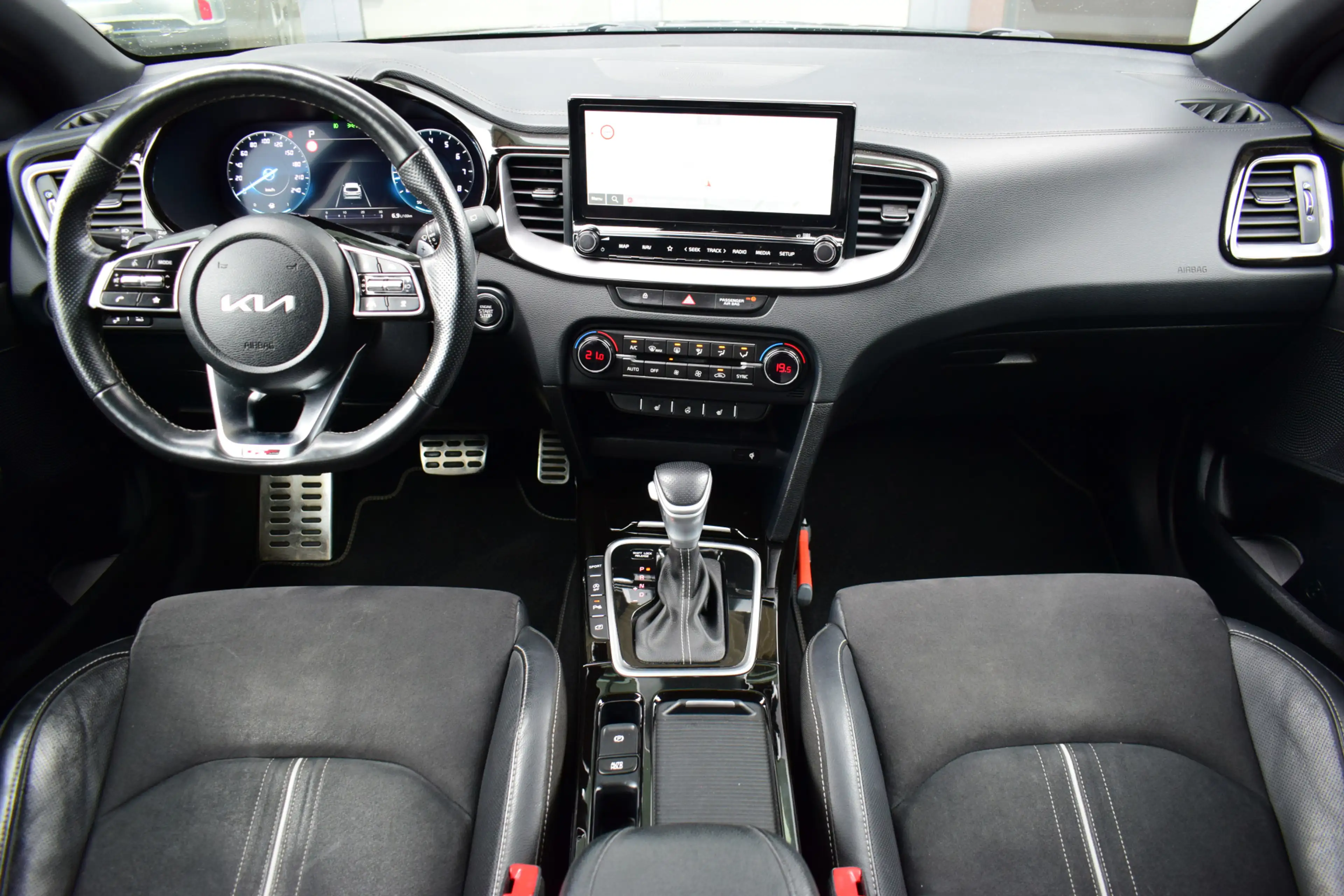 Kia ProCeed / pro_cee'd 1.5 T-GDi GT-PlusLine Automaat | Pano | Memory | D — photo 3