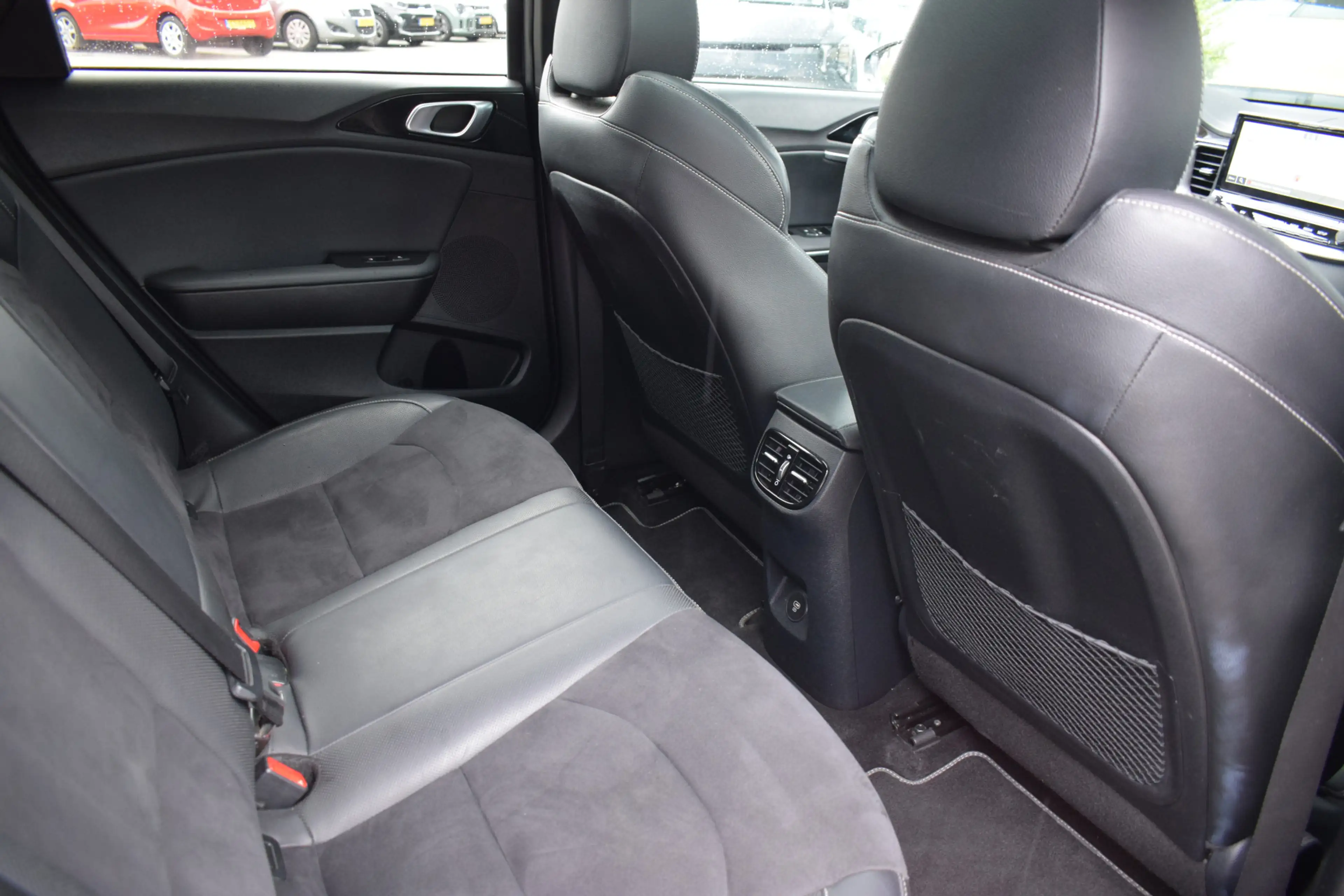 Kia ProCeed / pro_cee'd 1.5 T-GDi GT-PlusLine Automaat | Pano | Memory | D — photo 16