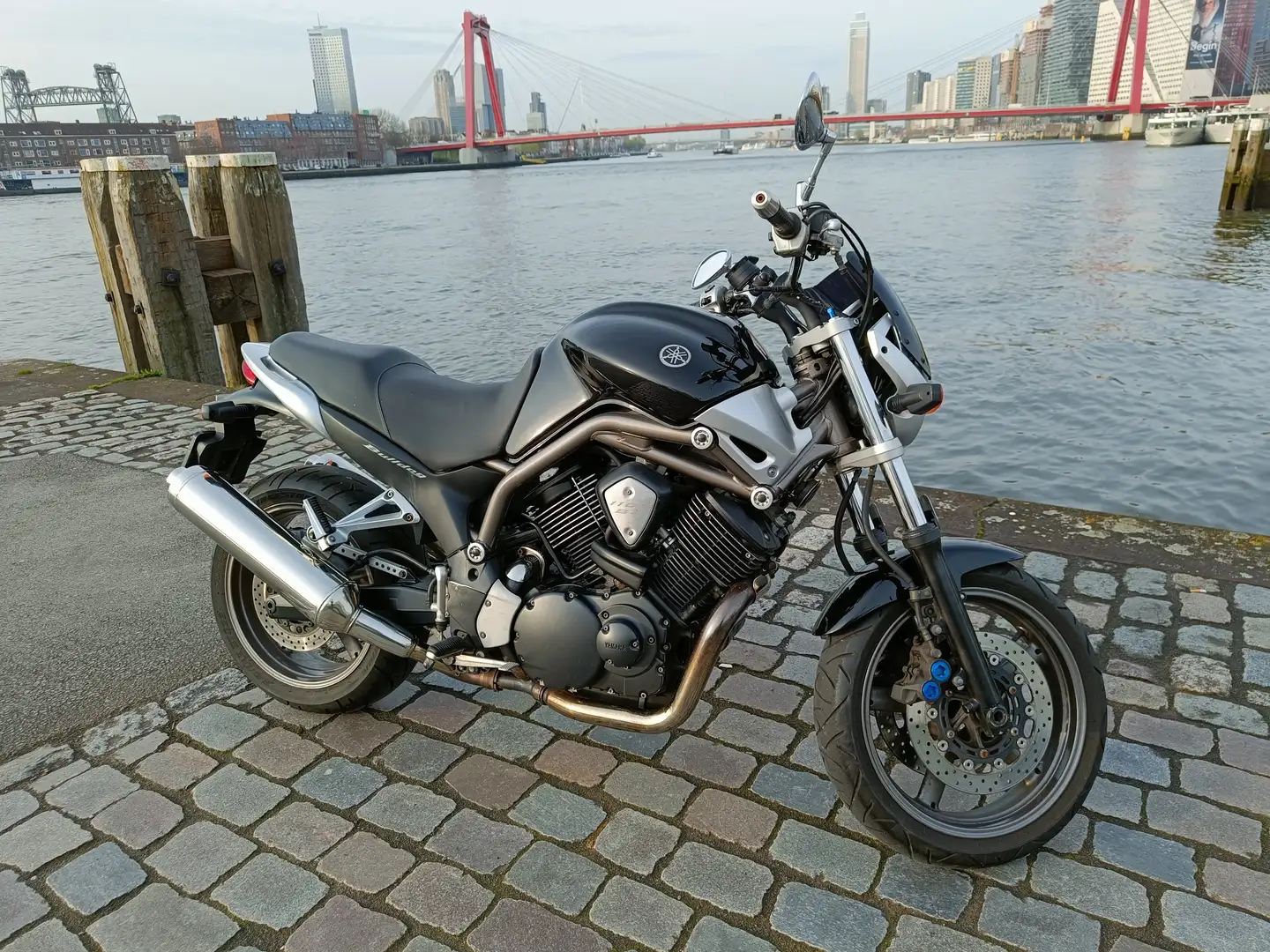 Yamaha BT 1100 Bulldog Zwart - 1
