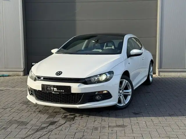 Volkswagen Scirocco R-line/pano dak/zetelverwarming