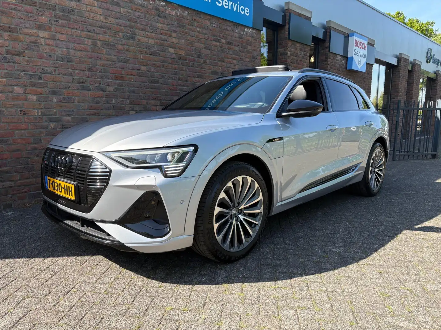 Audi e-tron 50 quattro S-line|Panoramadak|360Camera|Head-Up Grijs - 1