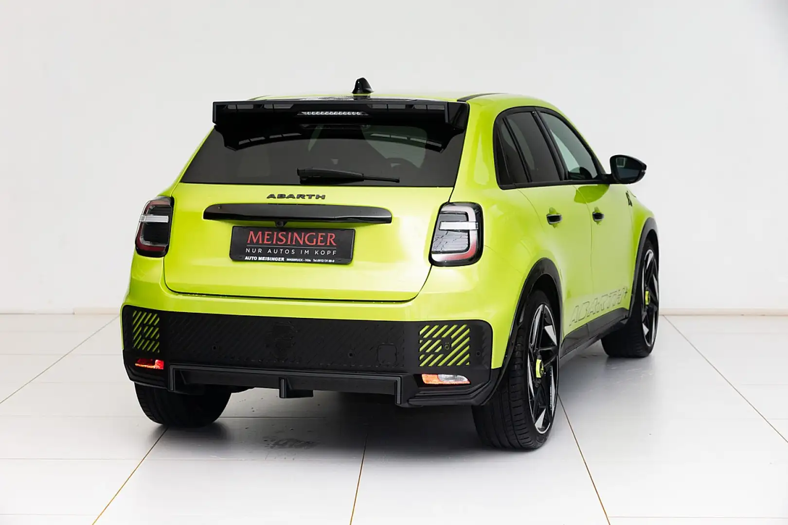 Abarth 600e Turismo Grün - 2
