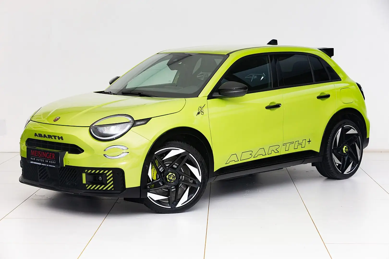 Abarth 600e Turismo Grün - 1