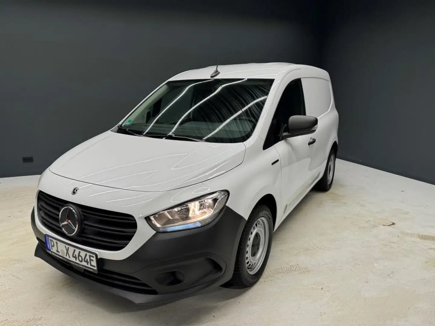 Mercedes-Benz Citan e +NAVI+DAB+AUT+PDC+KeyGoKeyLess+Klimaaut. Blanc - 1