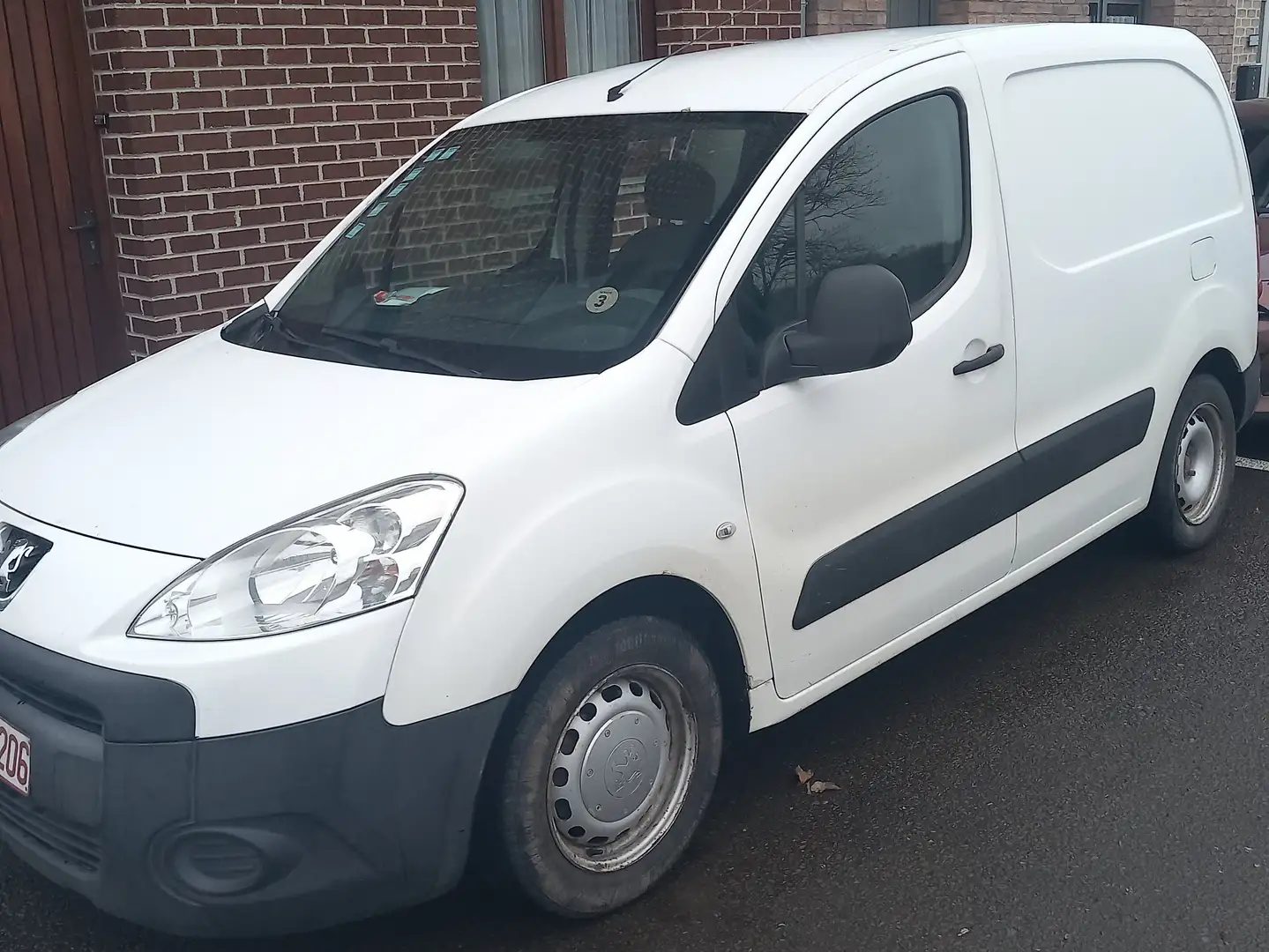 Peugeot Partner 1.6 hdi Wit - 1
