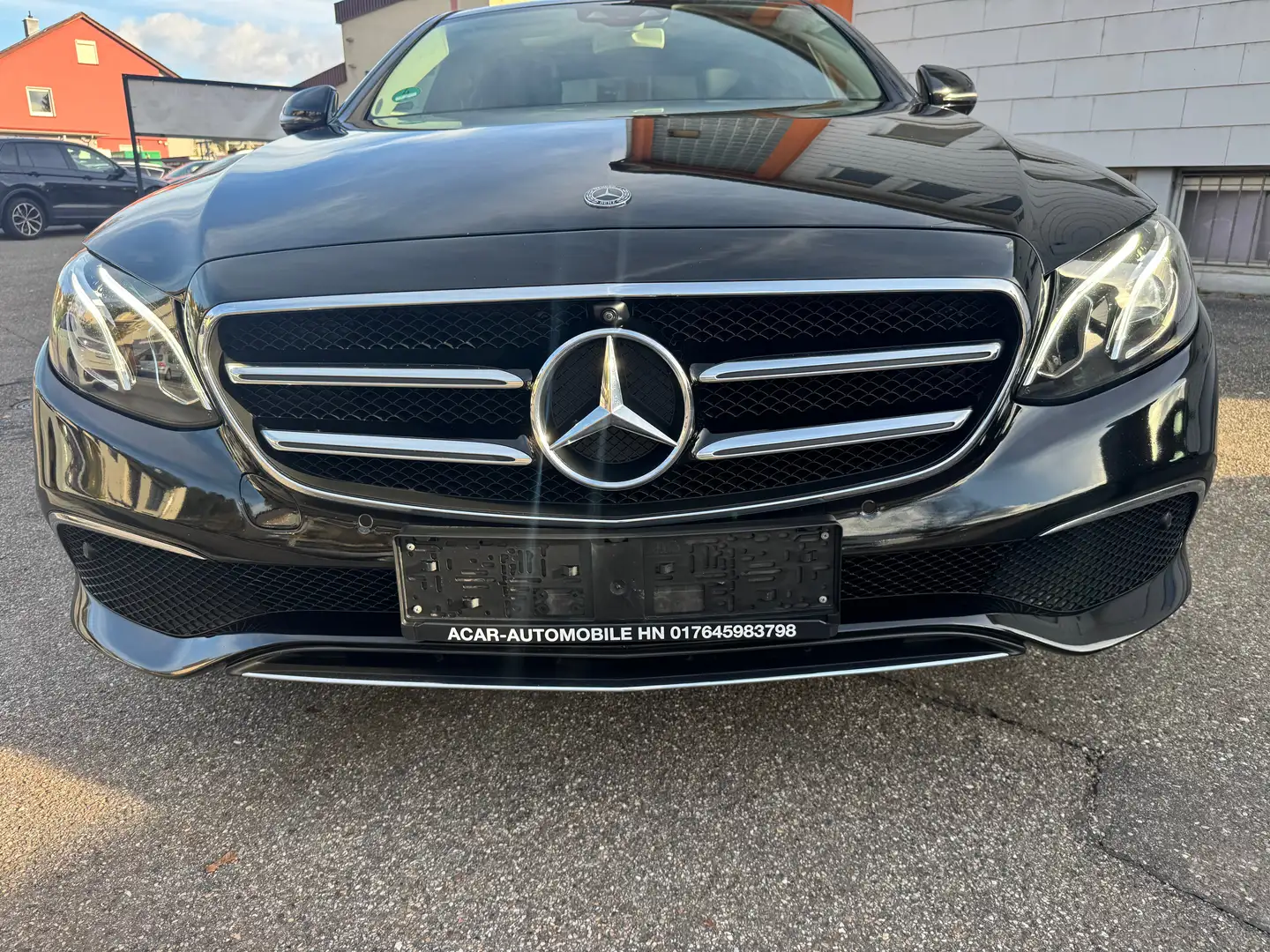 Mercedes-Benz E 220 E 220 d 360GRAD HEADUP VOLLLEDER VOLLVIRTUELL!!! Schwarz - 2