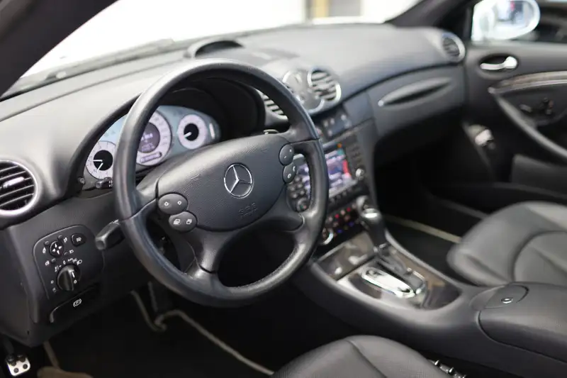 Annonce voiture d'occasion Mercedes-Benz CLK 500 - CARADIZE