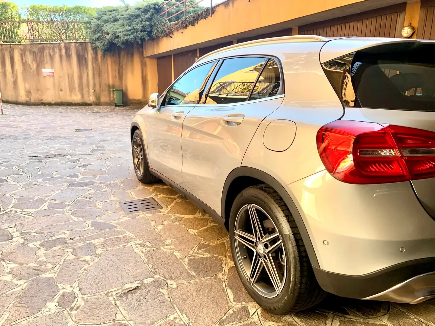 Mercedes-Benz GLA 180 d Business auto - 2