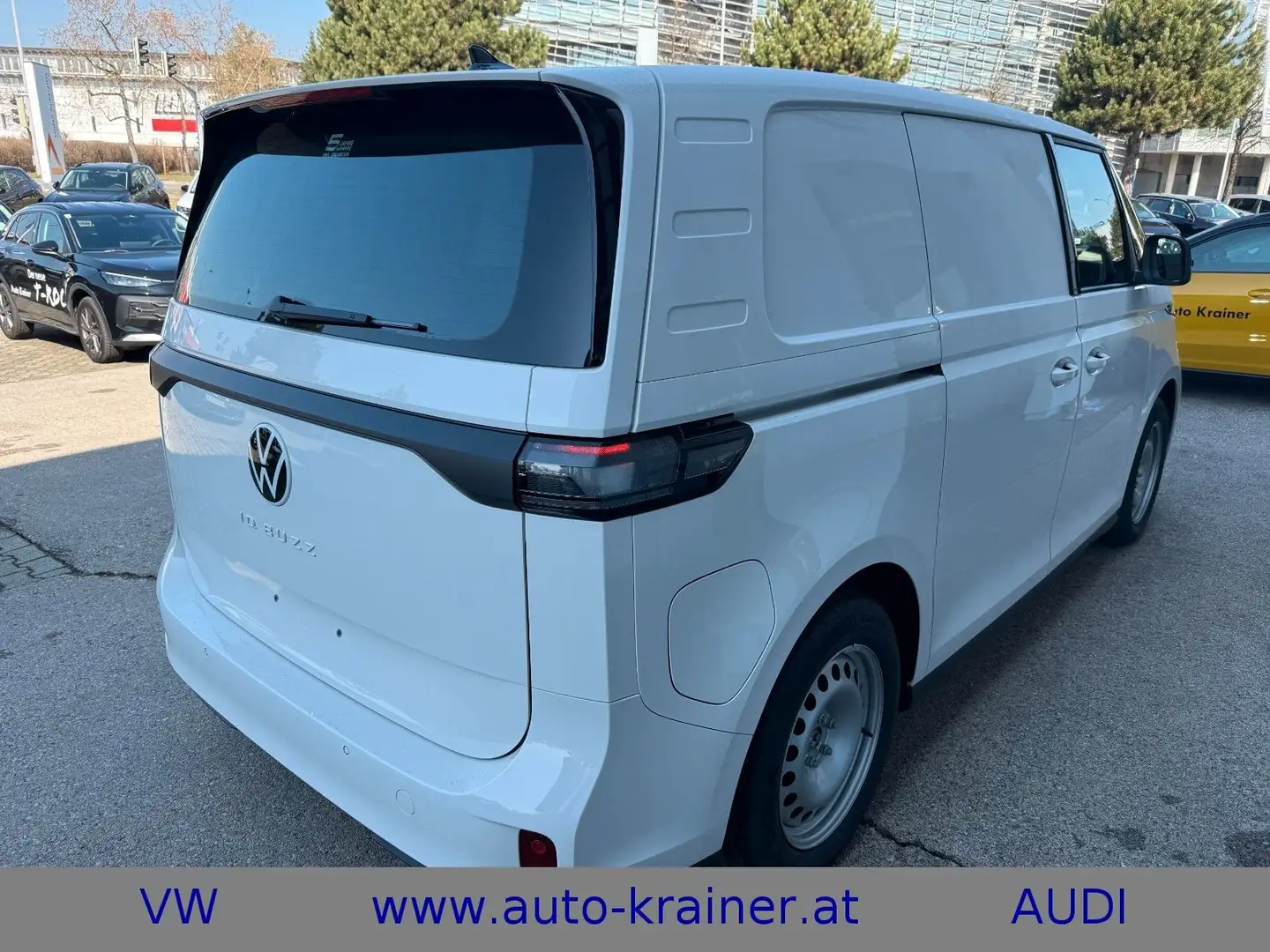 Volkswagen ID. Buzz Cargo 125 kW Pure Weiß - 2