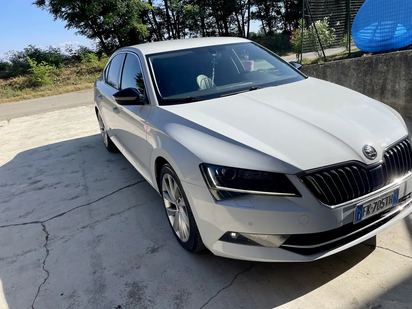 Skoda Superb 2.0 TDI DSG Style - 2