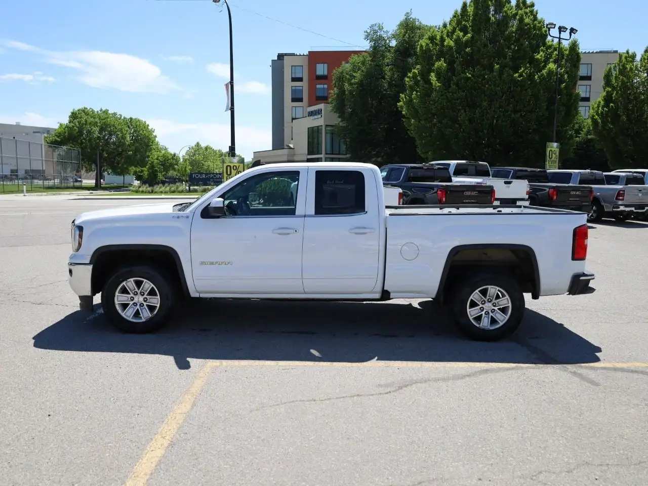 GMC Sierra 1500 снимка GMC Sierra 1500