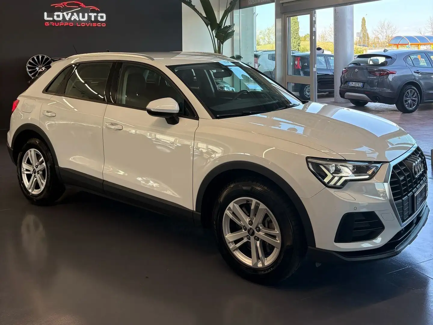 Audi Q3 Q3 40 2.0 tdi Business quattro 200cv s-tronic Fehér - 2