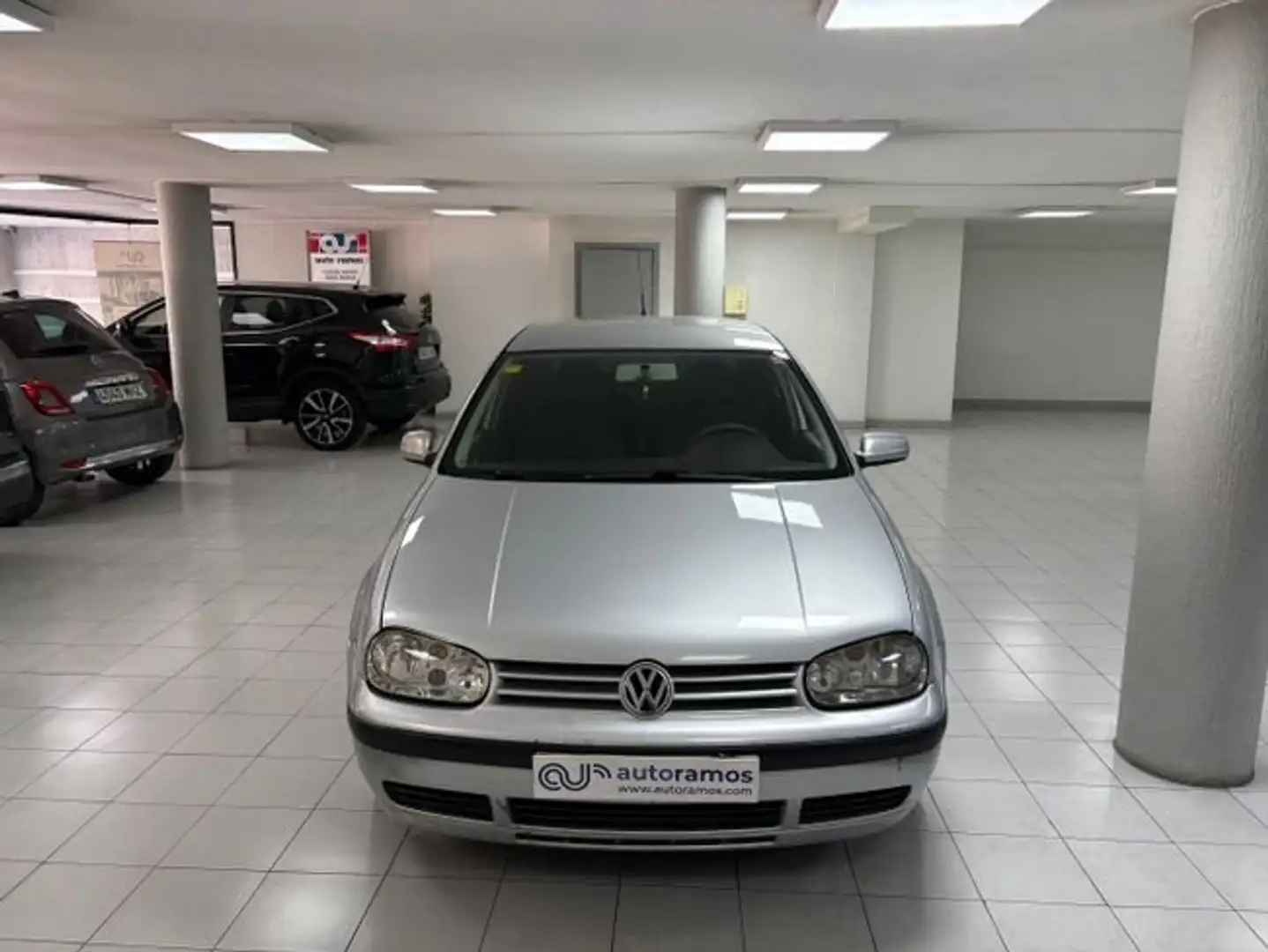 Volkswagen Golf 1.9 TDI CONCEPTLINE 90CV Gris - 1