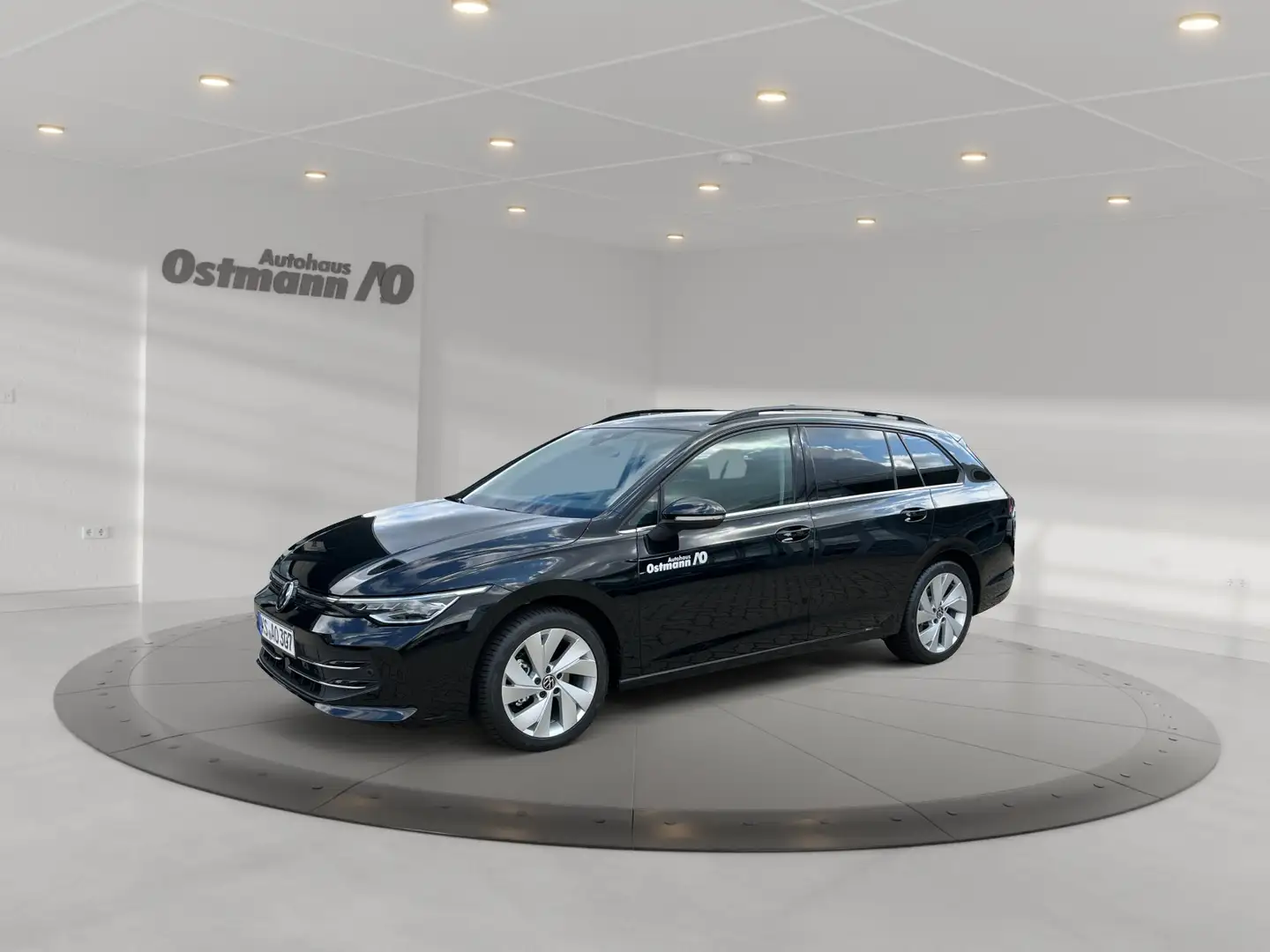 Volkswagen Golf Variant Golf VIII Variant 1.5 eTSI Matrix ACC Schwarz - 1