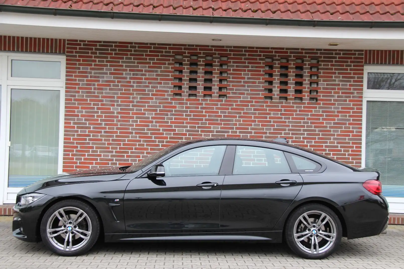 BMW 418 418i Gran Coupé*M SPORTPAKET*LEDER* SHADOW-LINE* Nero - 2