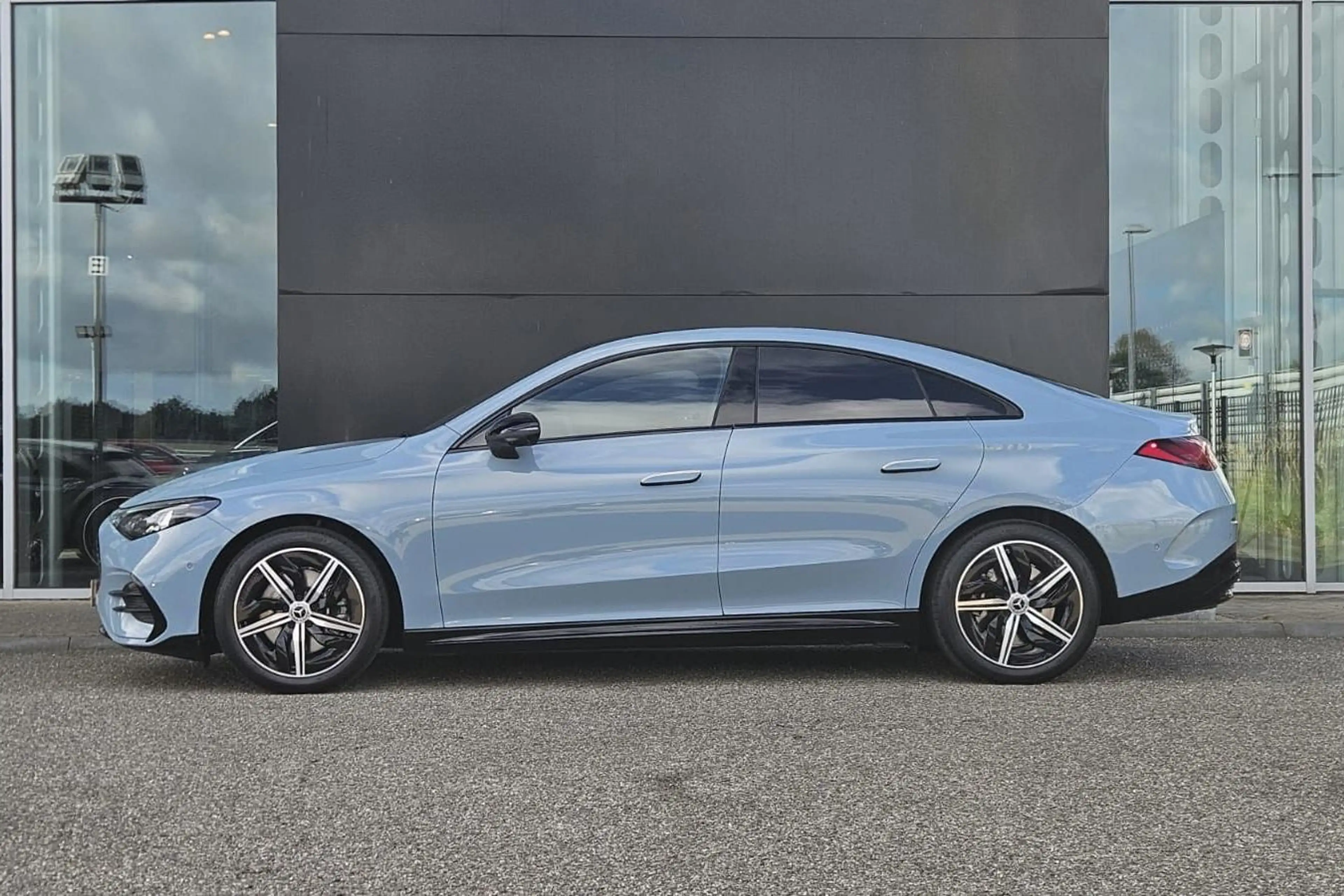 Mercedes-Benz CLA 250 CLA 250+ Launch Edition | AMG Line | Nightpakket | — photo 2