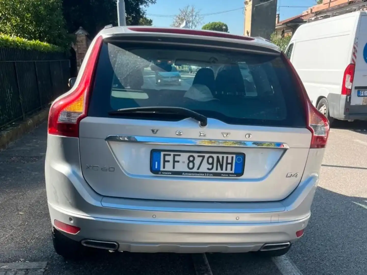 Volvo XC60 XC60 2.0 d4 R-design 190cv geartronic my17 Grigio - 1