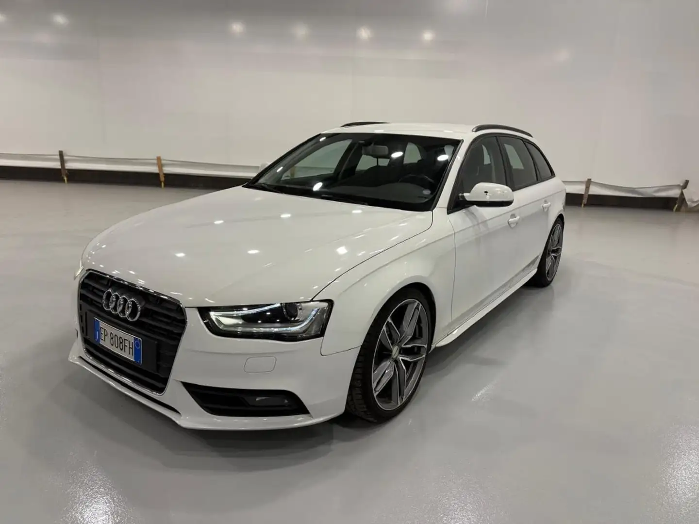 Audi A4 Avant 2.0 TDI 177CV mult. Advanced Bianco - 1