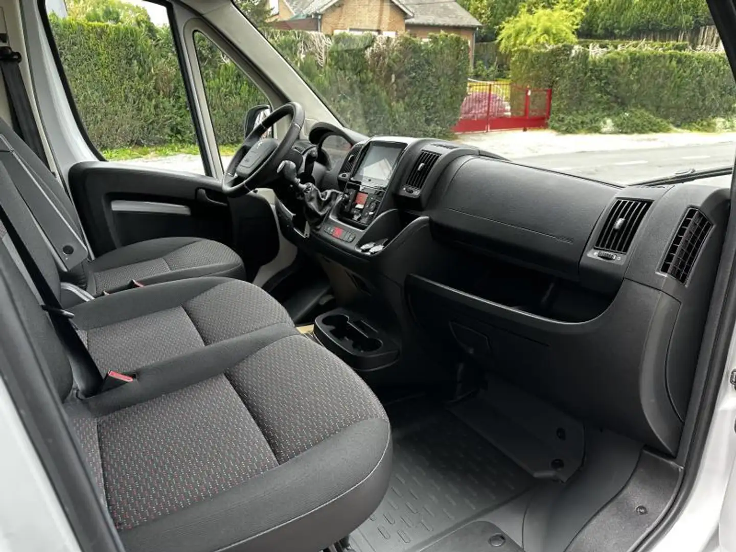 Peugeot Boxer 335 L2H2 GPS/Airco/Caméra Blanc - 2