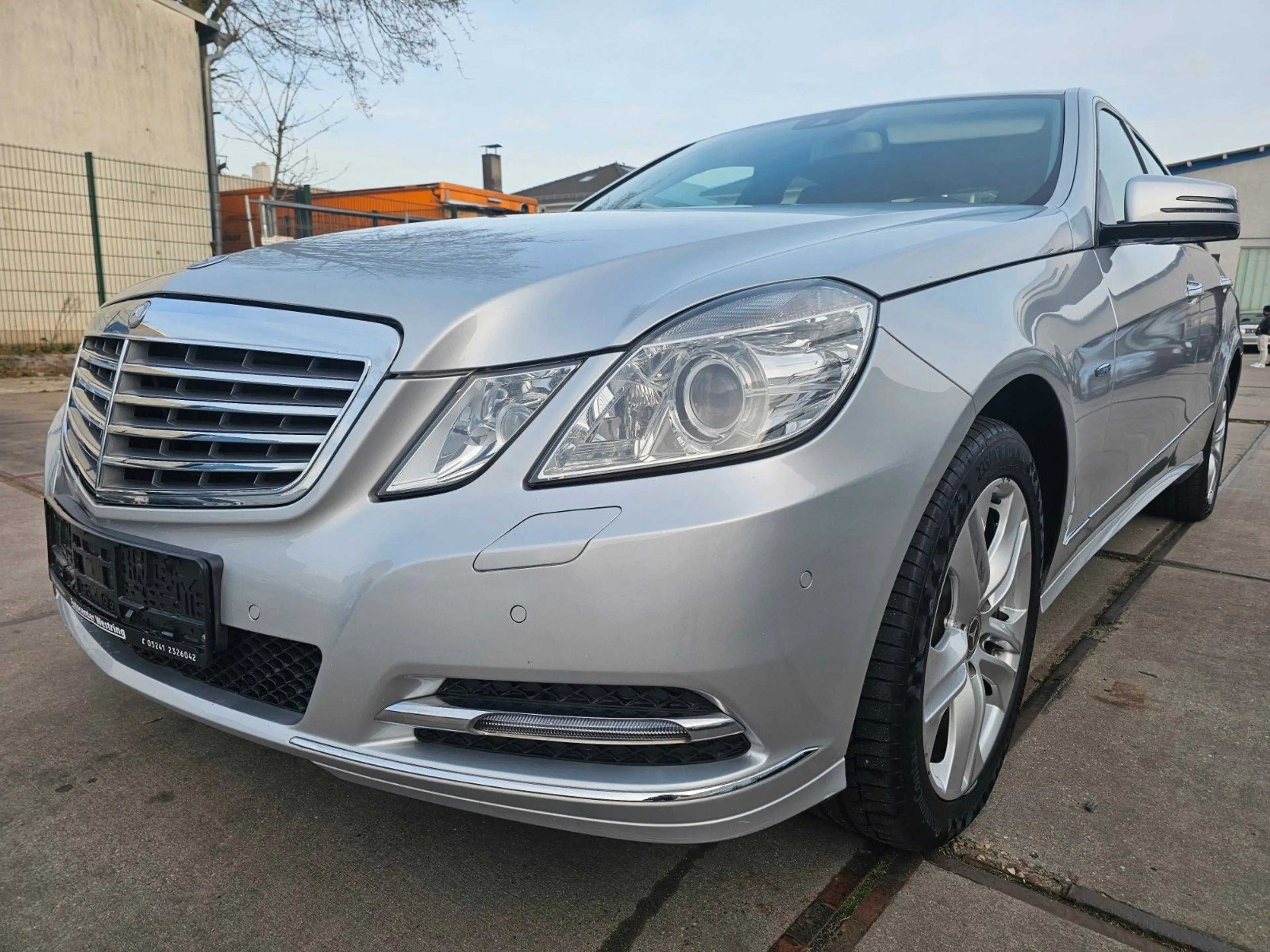Mercedes-Benz E 250 CGI, Automatik,Top Zustand,1 Jahr Garantie