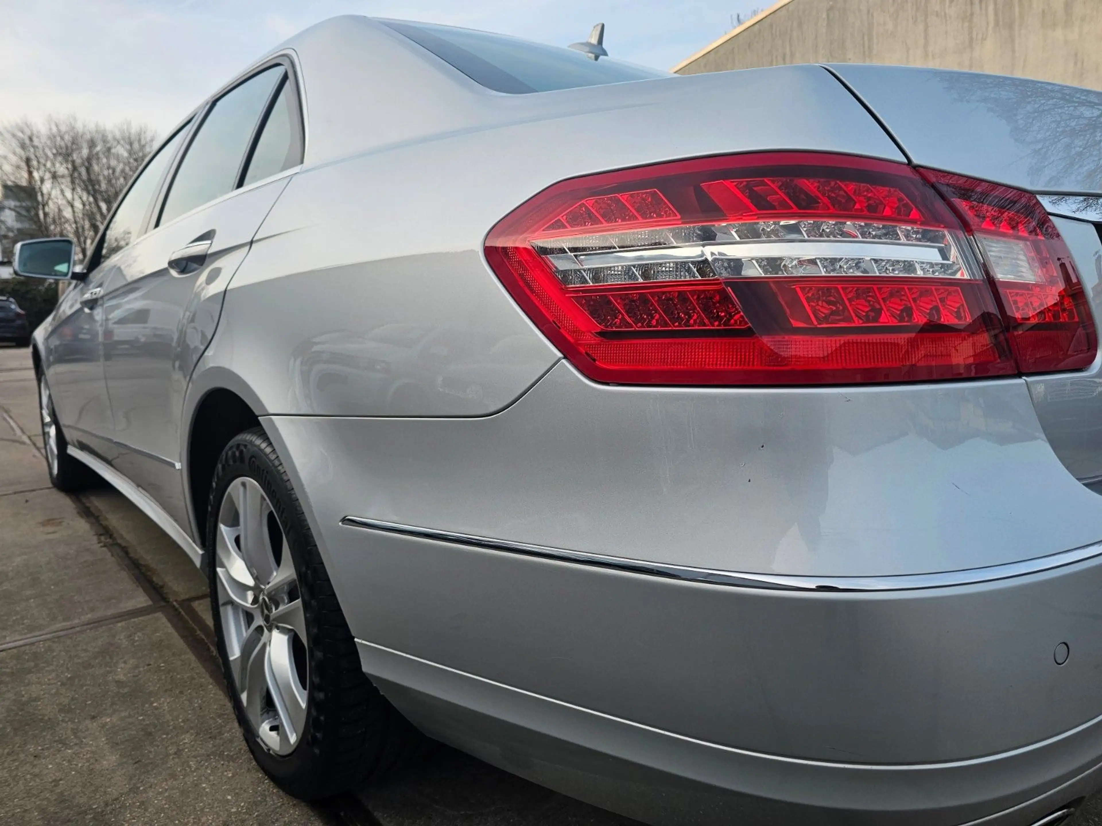 Mercedes-Benz E 250 CGI, Automatik,Top Zustand,1 Jahr Garantie — photo 8