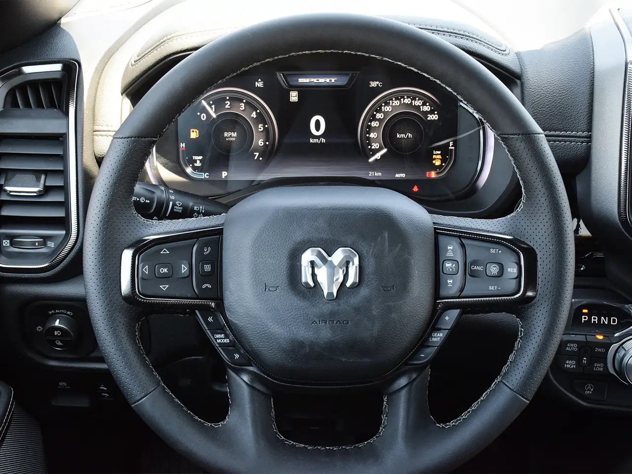 RAM 1500 fotografie RAM 1500
