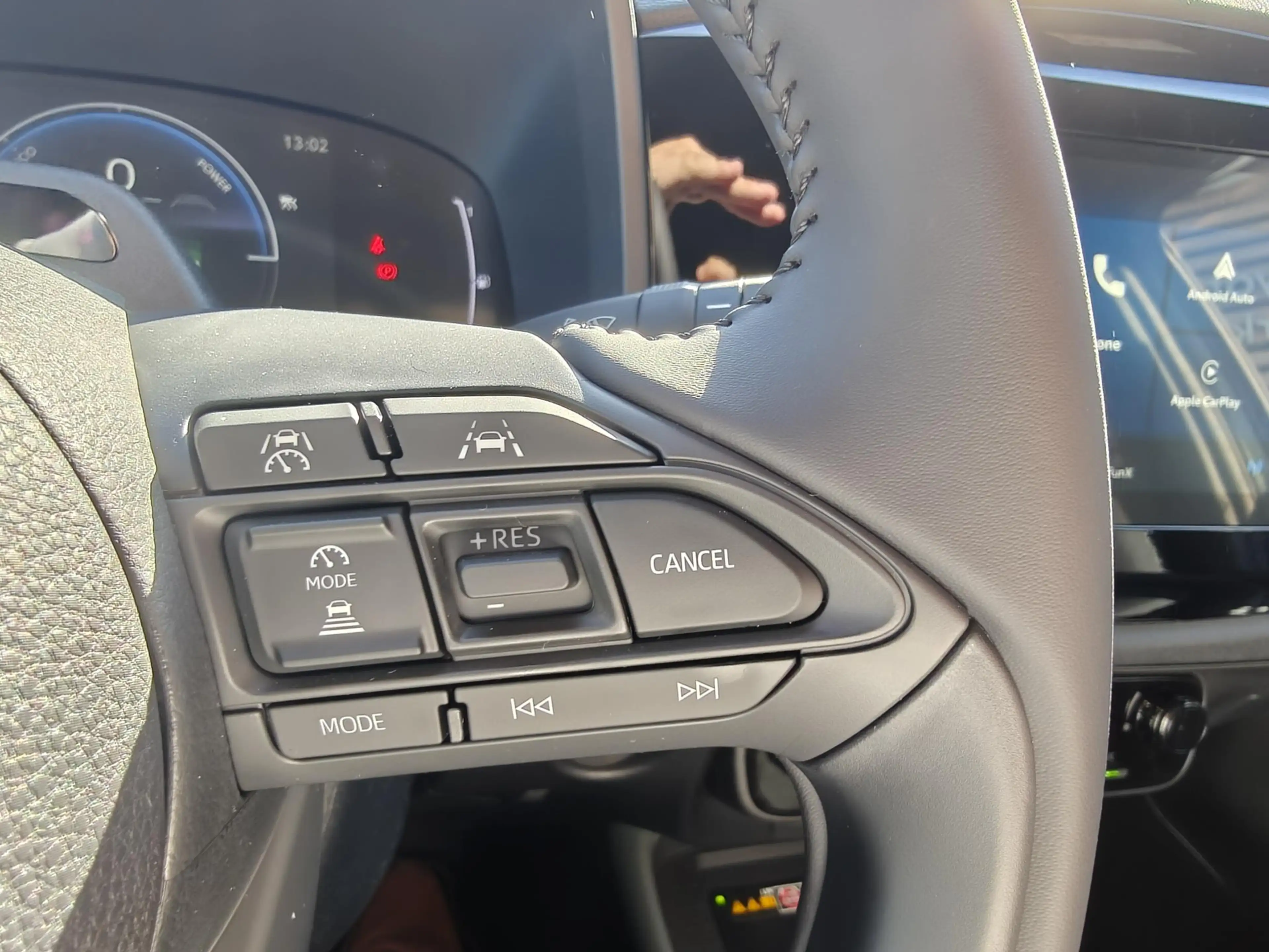 Toyota Aygo X Hybrid 115 pulse PARK-SENSOREN KEYLESS CLIMA AD-CR — photo 21