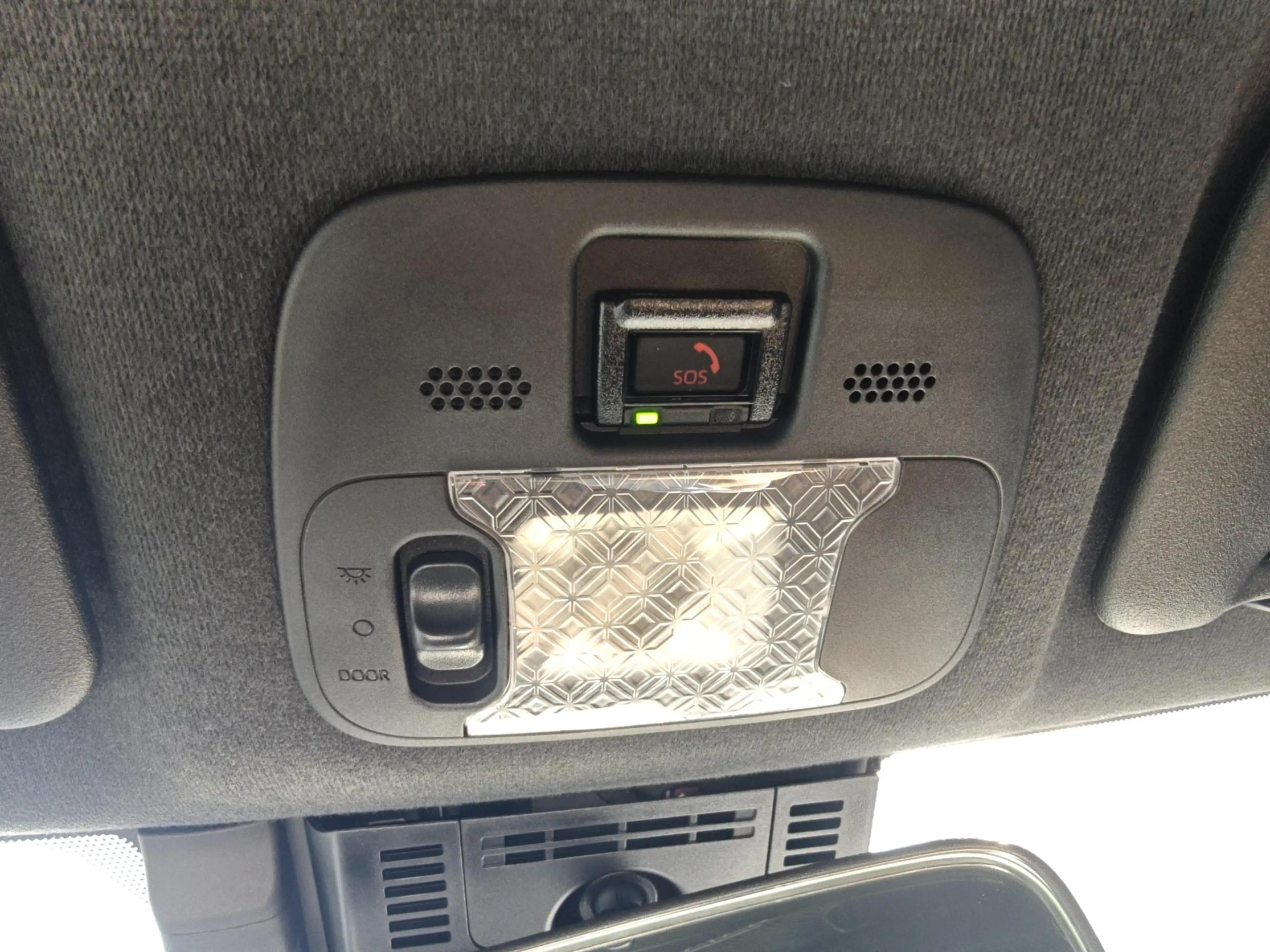 Toyota Aygo X Hybrid 115 pulse PARK-SENSOREN KEYLESS CLIMA AD-CR — photo 29