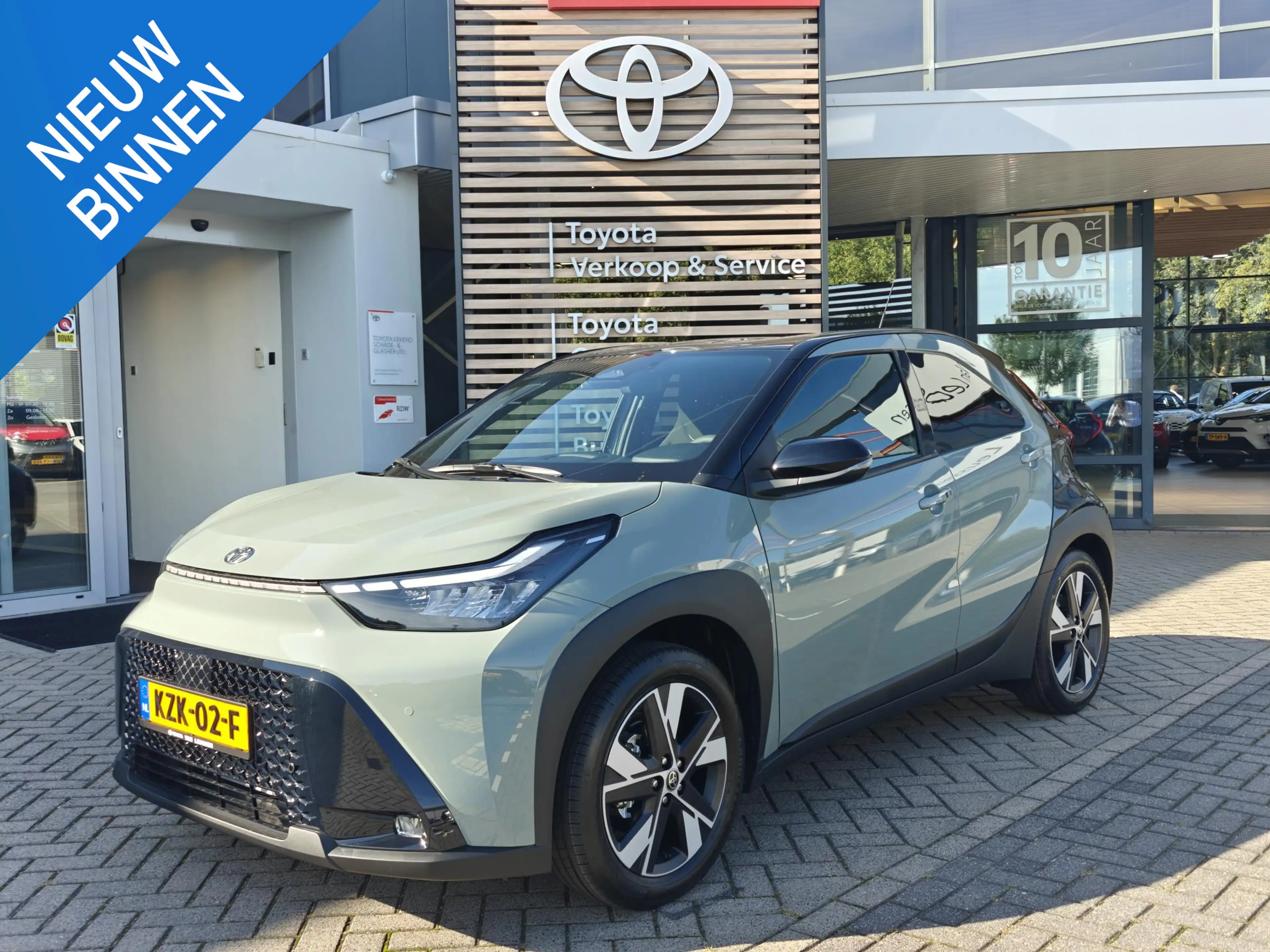 Toyota Aygo X Hybrid 115 pulse PARK-SENSOREN KEYLESS CLIMA AD-CR