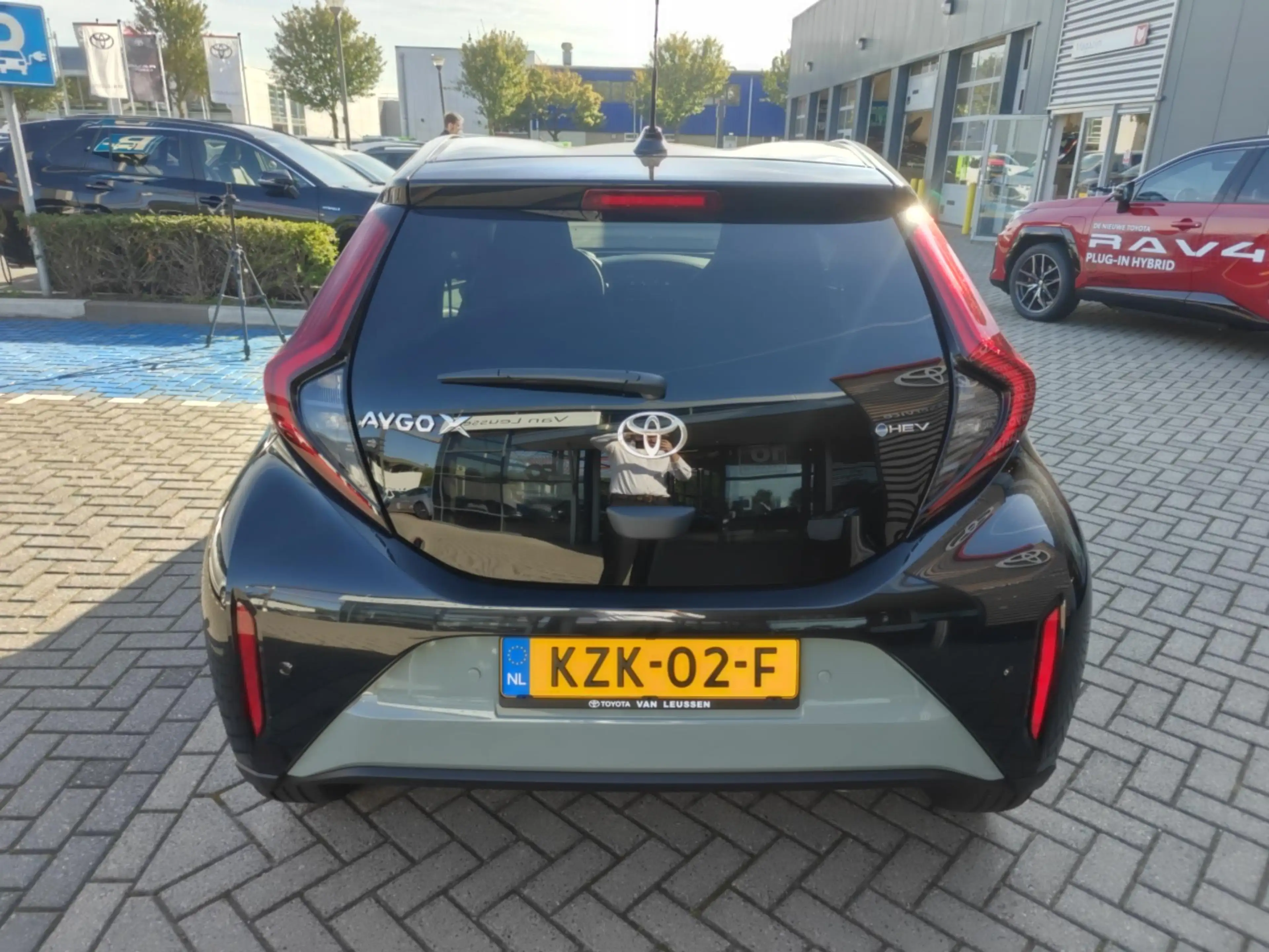 Toyota Aygo X Hybrid 115 pulse PARK-SENSOREN KEYLESS CLIMA AD-CR — photo 10
