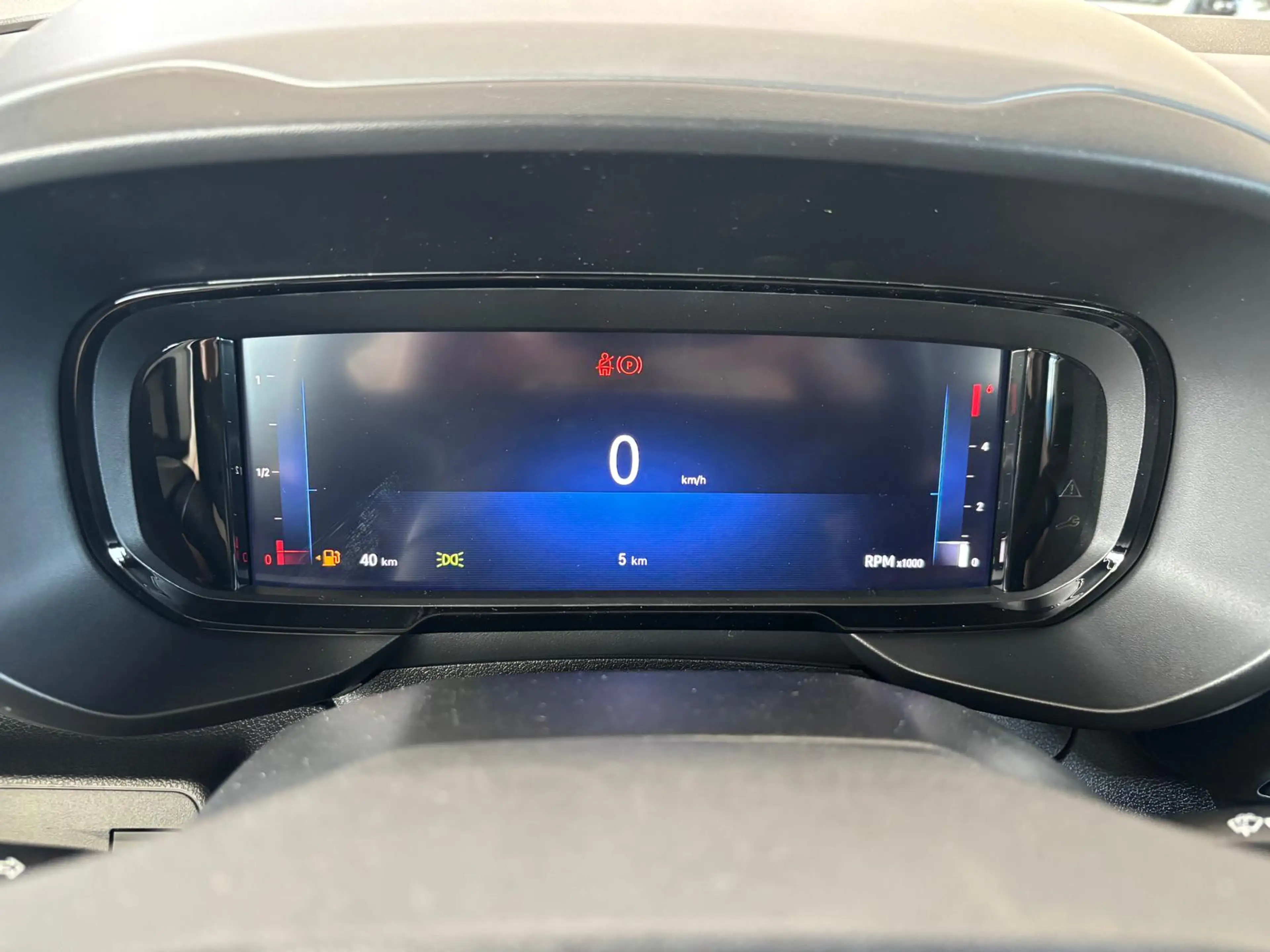 Opel Combo Life E GS — photo 13