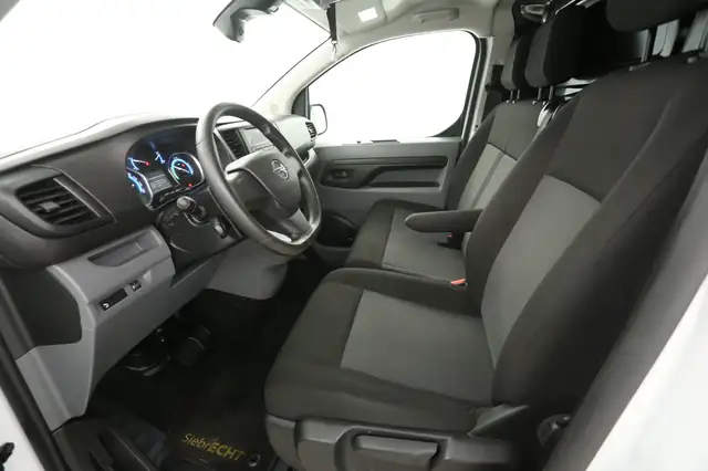 Opel Vivaro-E view 21