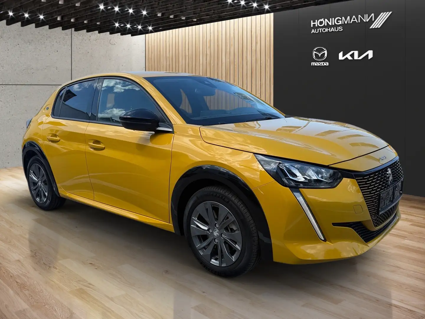 Peugeot 208 e-208 50kWh Allure Pack Allure Pack Gelb - 2