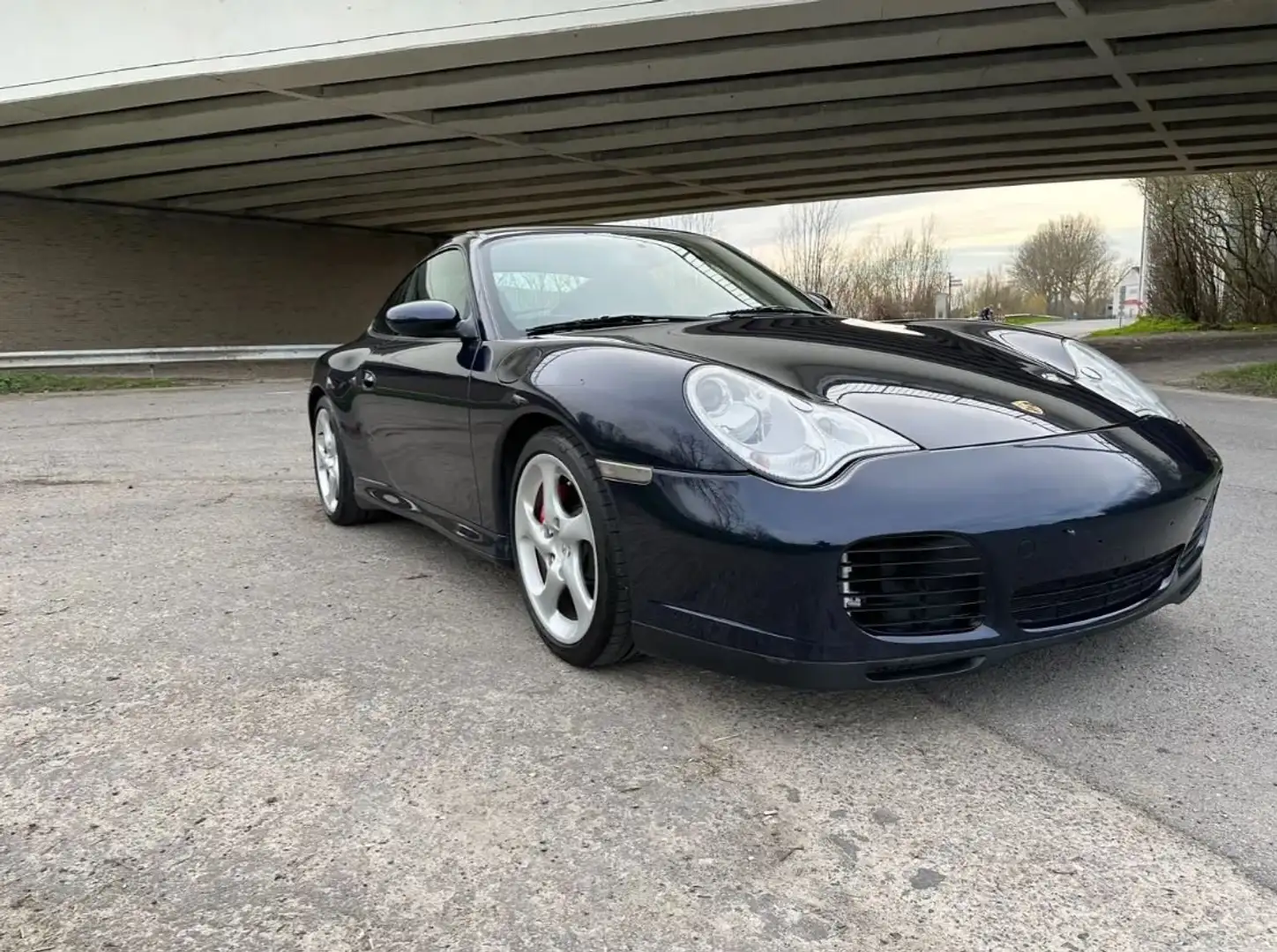 Porsche 996 Bleu - 1