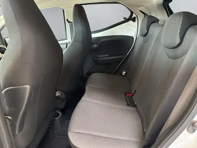 Toyota Aygo view 12