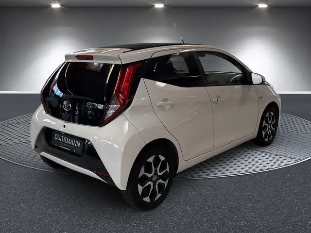 Toyota Aygo view 5