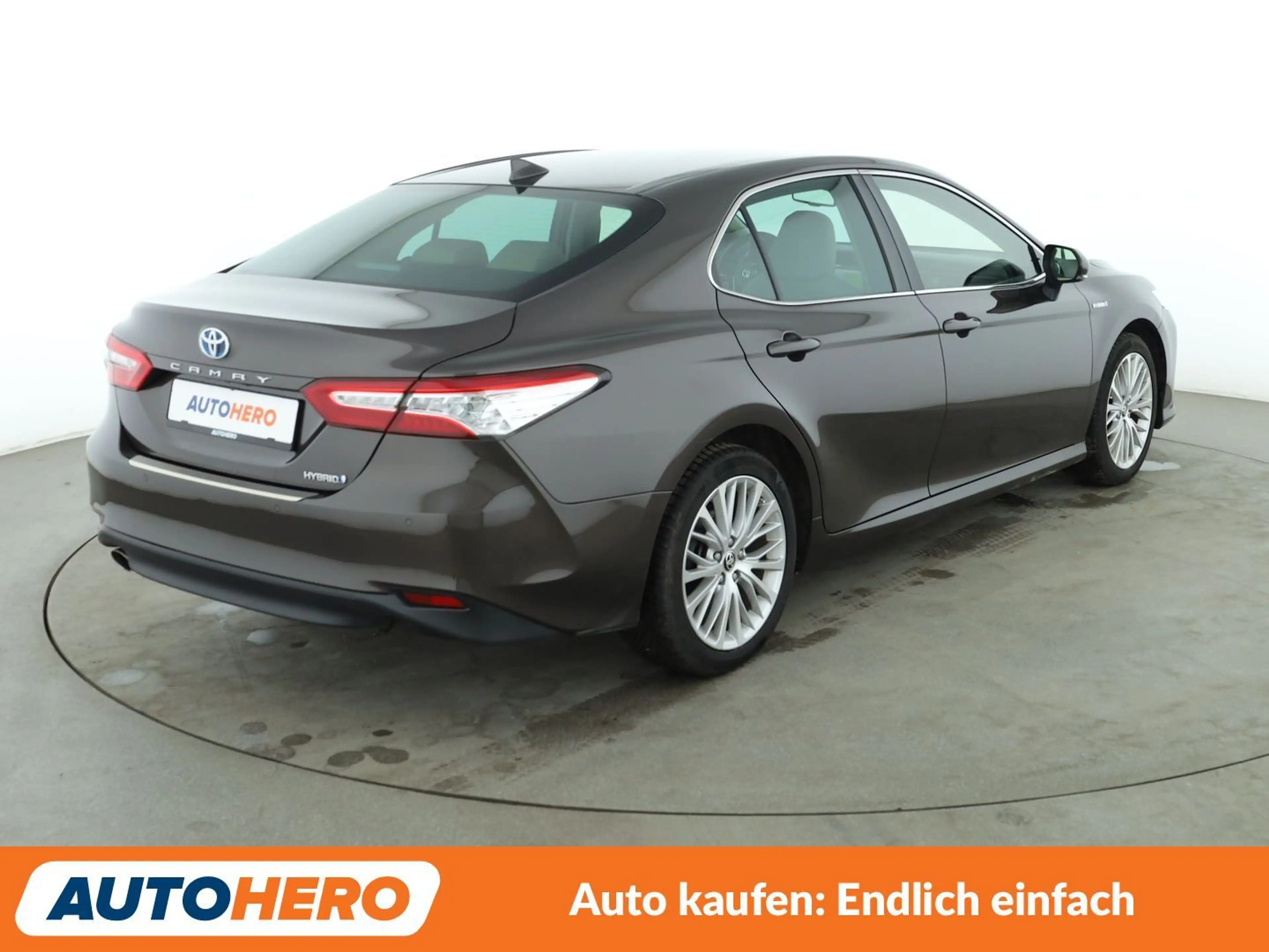 Toyota Camry 2.5 Hybrid Executive Aut.*NAVI*LED*ACC*CAM*PDC*SHZ — photo 6