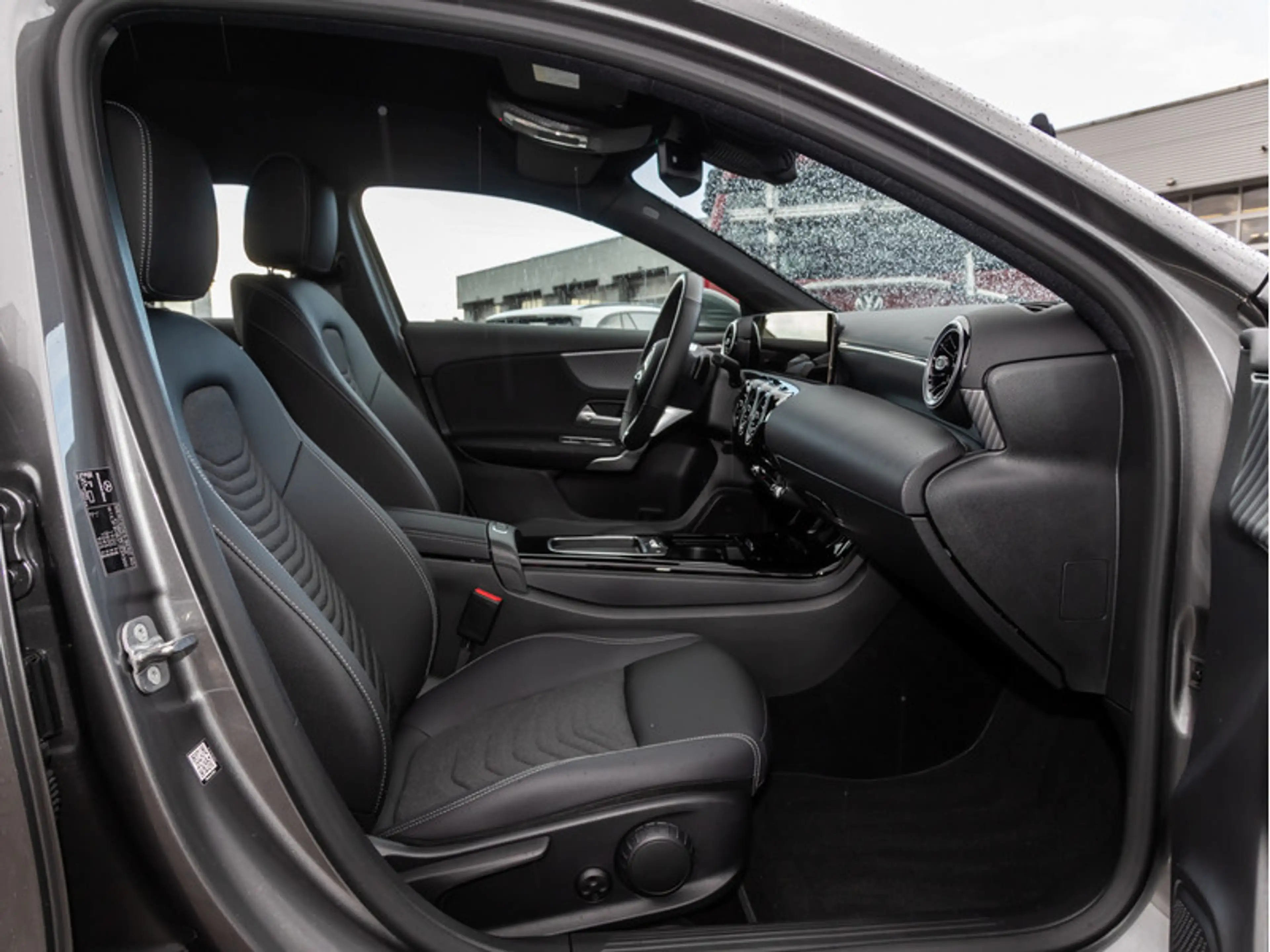 Mercedes-Benz A 200 Progressive/Multibeam/Cam/Winter/SHZ/17' — photo 8