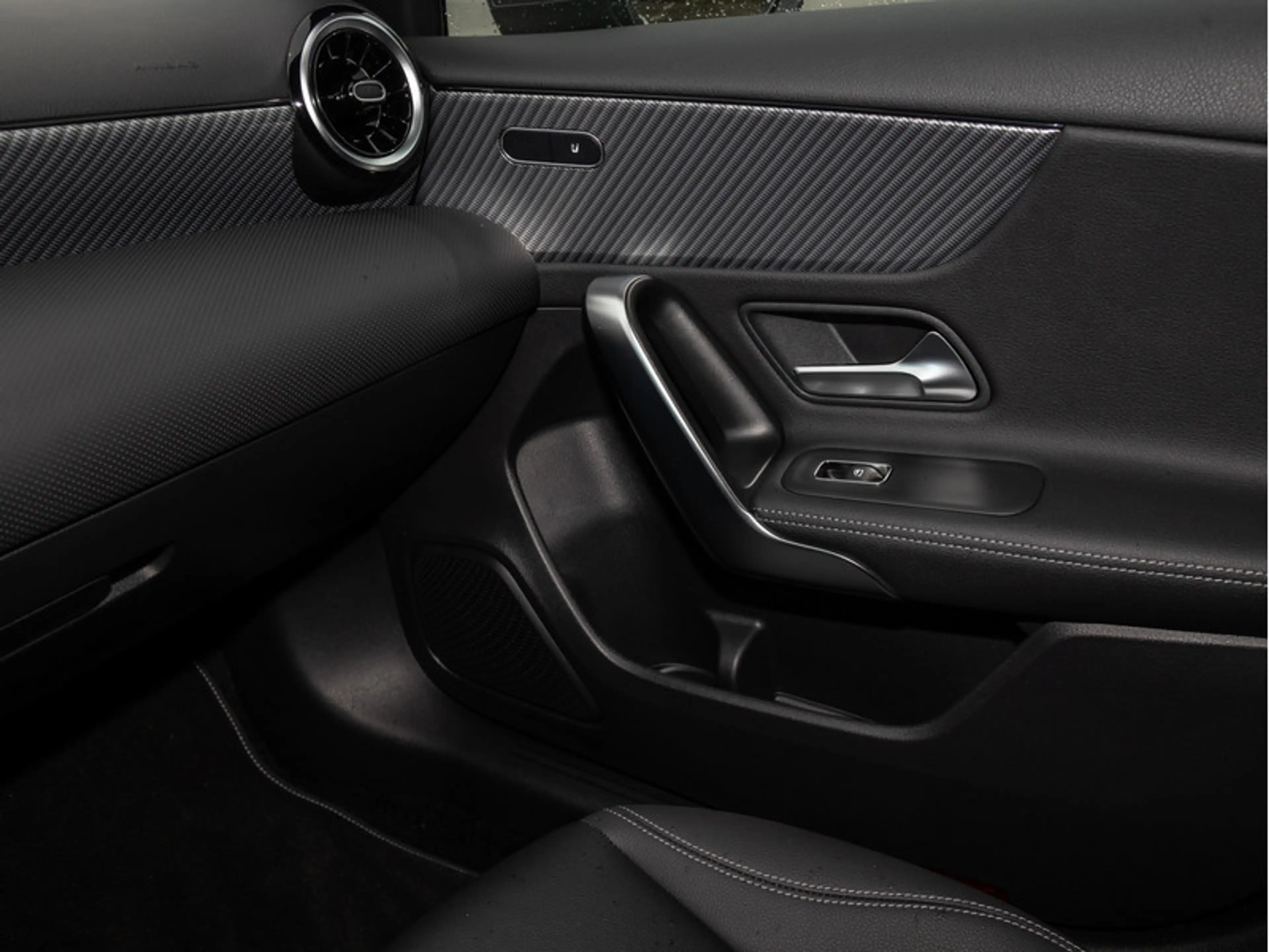 Mercedes-Benz A 200 Progressive/Multibeam/Cam/Winter/SHZ/17' — photo 15
