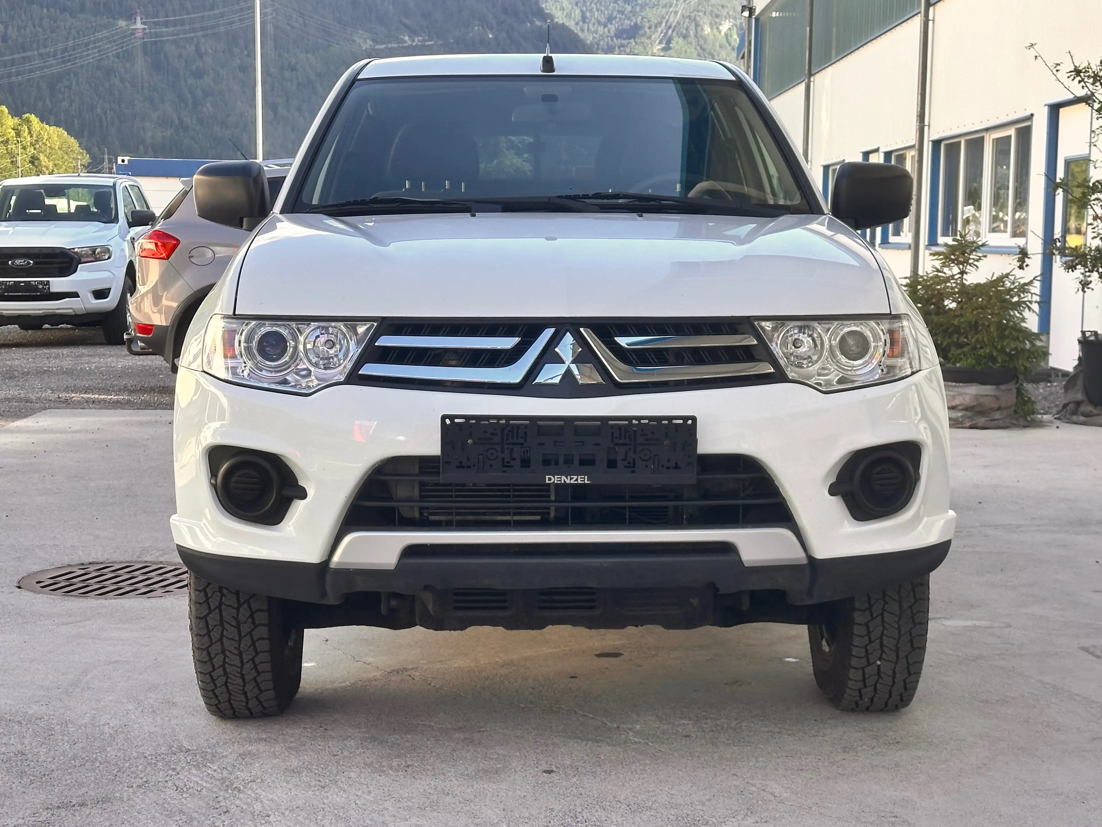 Mitsubishi L200 2,5 DI-D DK Work Edition / PickUp / Diesel — photo 6