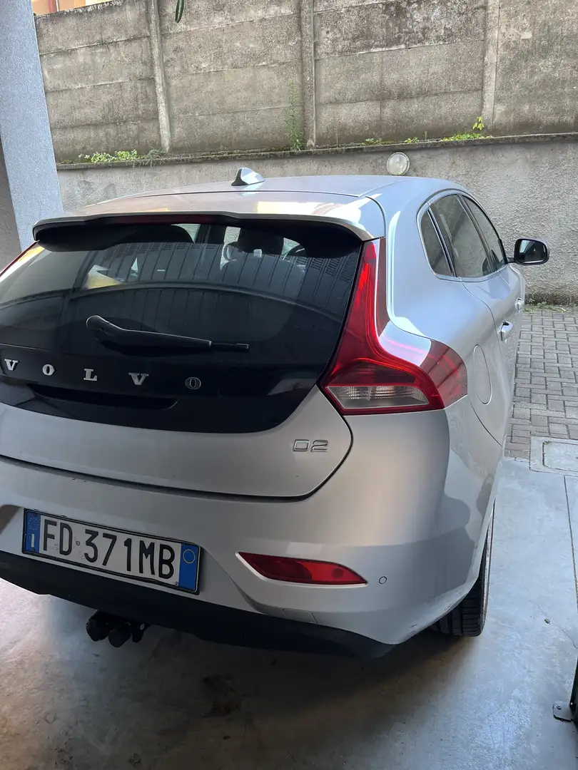 Volvo V40 2.0 d2 Momentum - 2