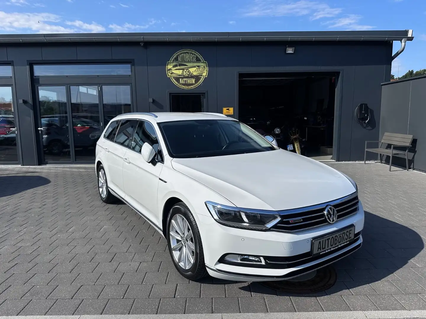 Volkswagen Passat Variant Highline 4Motion*Top Zustand* Weiß - 1