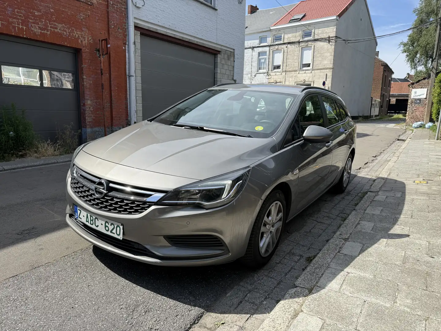 Opel Astra Sports Tourer 1.6 CDTI 110 ch Business Edition - 2