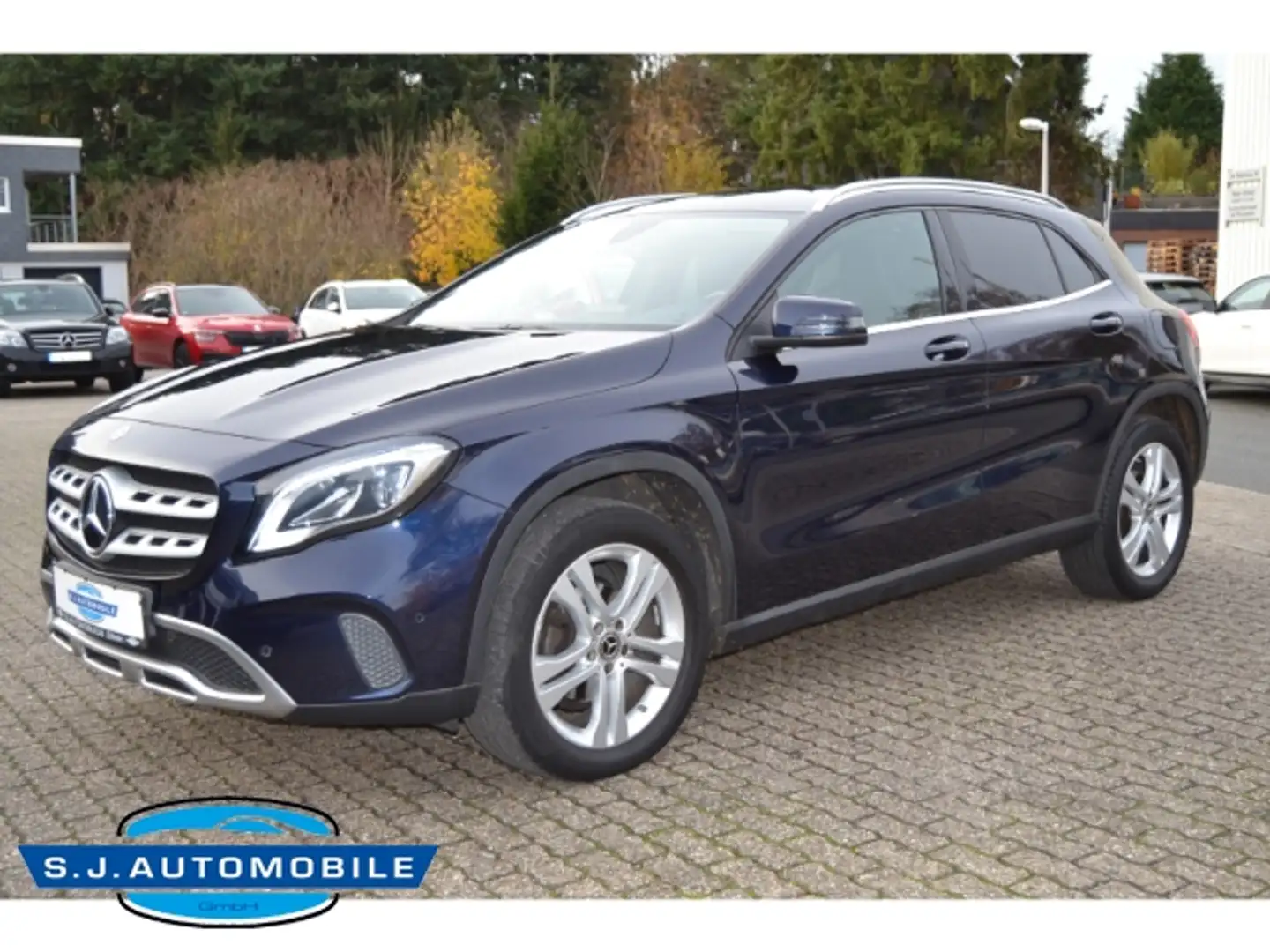 Mercedes-Benz GLA 220 CDI d Urban 4Matic,Klima, Navi, Alu, AHK Blue - 1