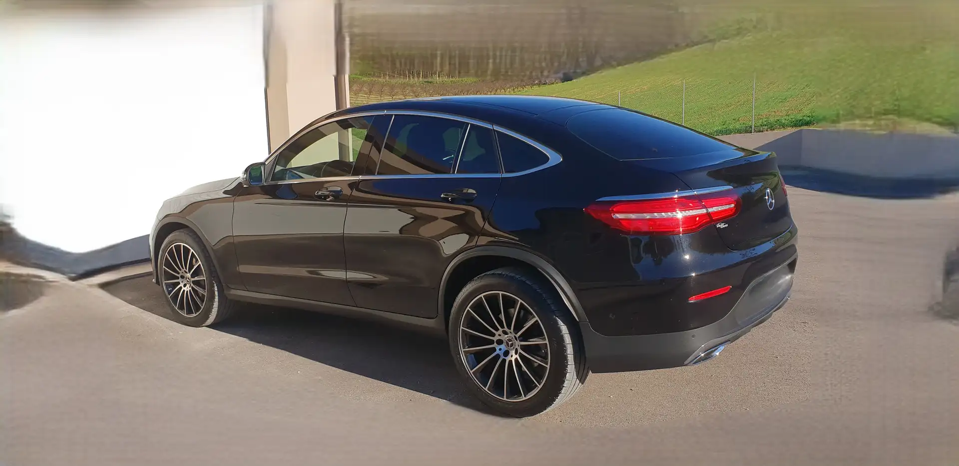 Mercedes-Benz 250 premium amg 250D 4matic Černá - 1